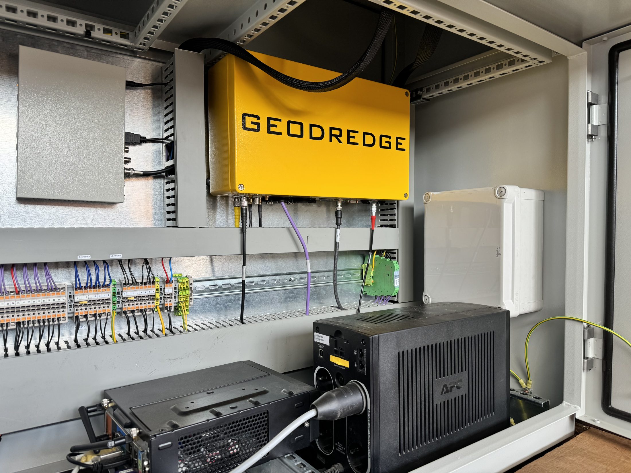 GeoDredge and Viking Software Installation on TSHD Taruma