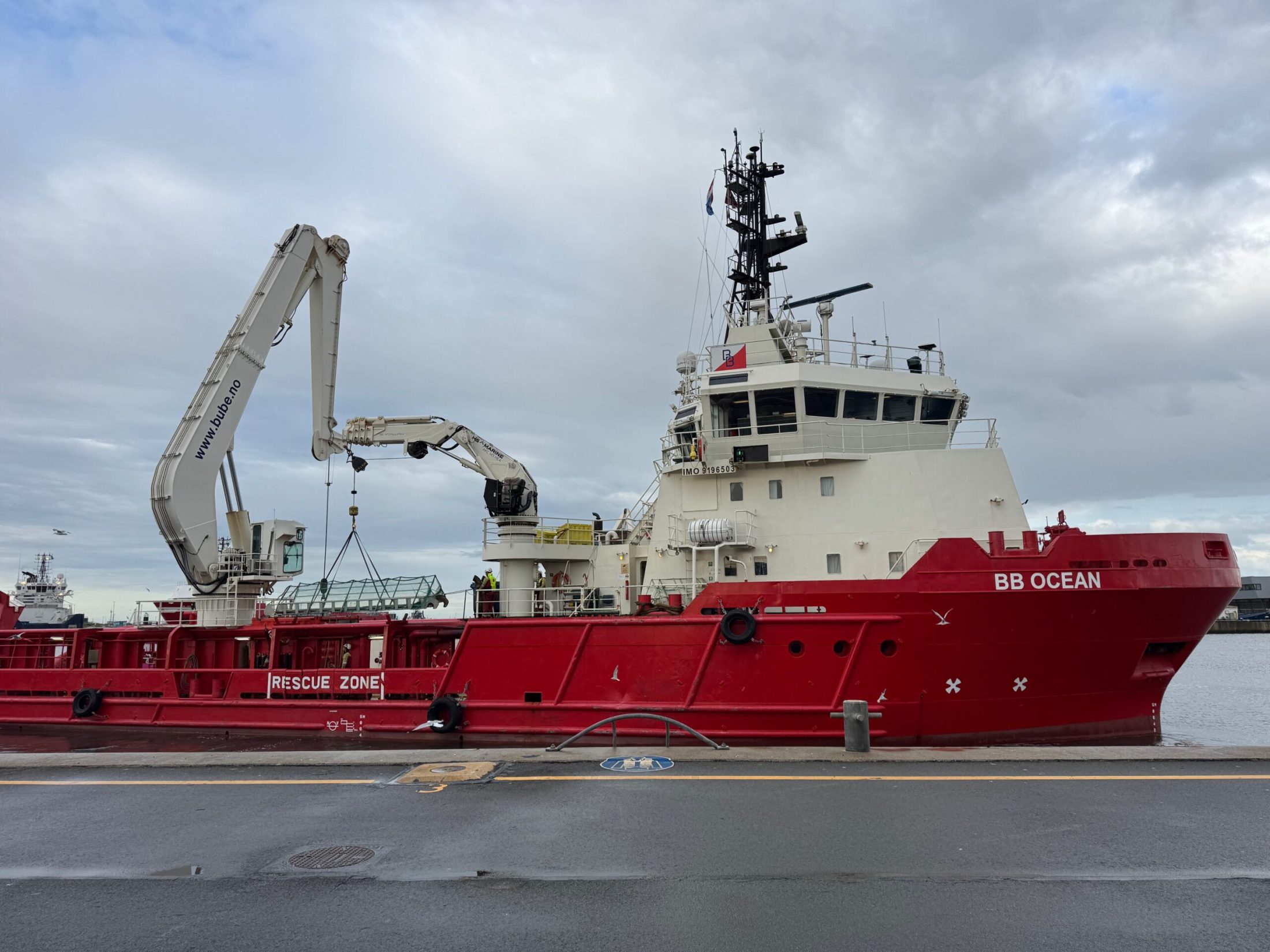 Viking Offshore rental for Freestar BV