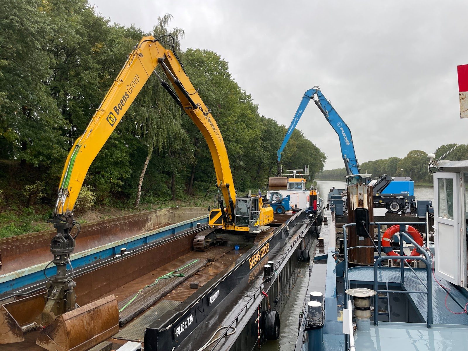 Viking System for Dredging Vessel with live Network link to GeoDredge